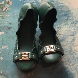 Emerald green Tory Burch flats NWOT